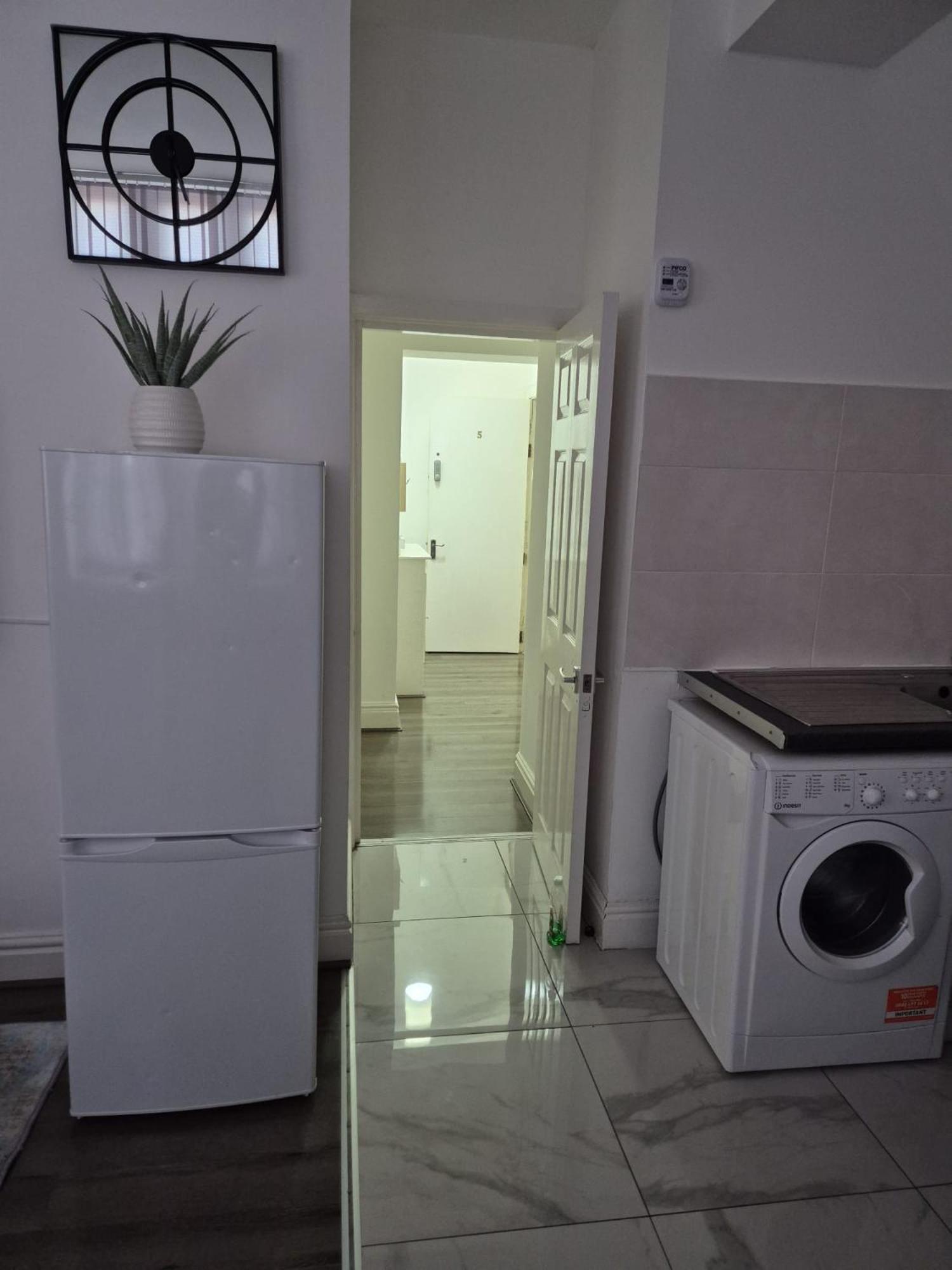 Affordably Elegant Apartments Close To Coop Live, Etihad Stadium And Manchester City Centre Exterior foto